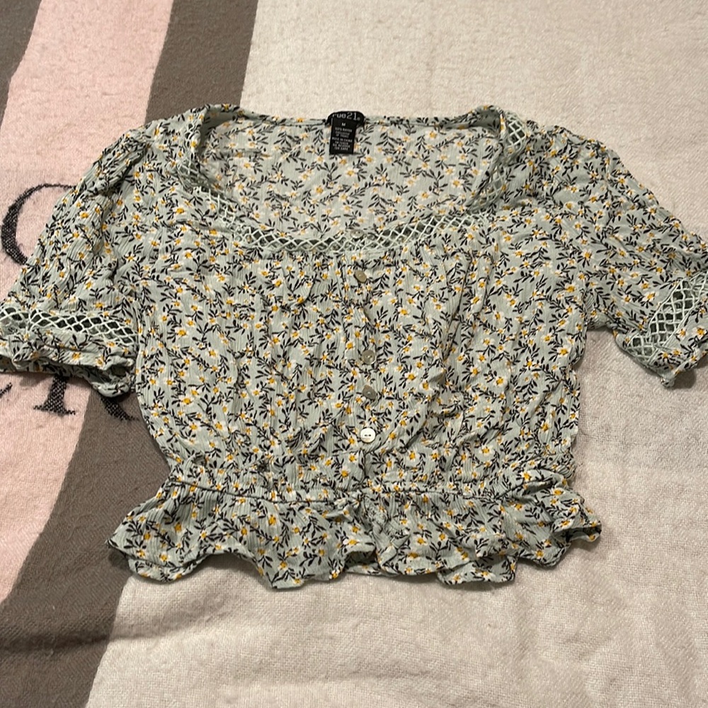 Rue21 top